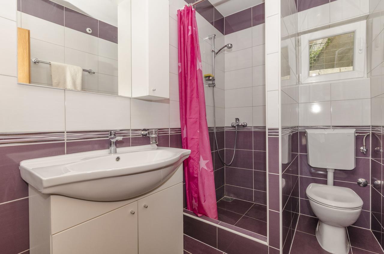 Apartments Olivera Rogoznica  Bagian luar foto