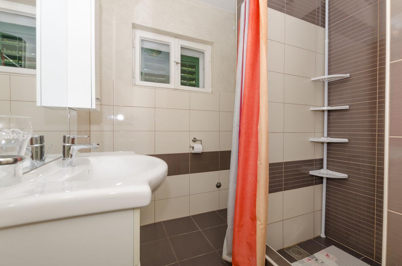 Apartments Olivera Rogoznica  Bagian luar foto