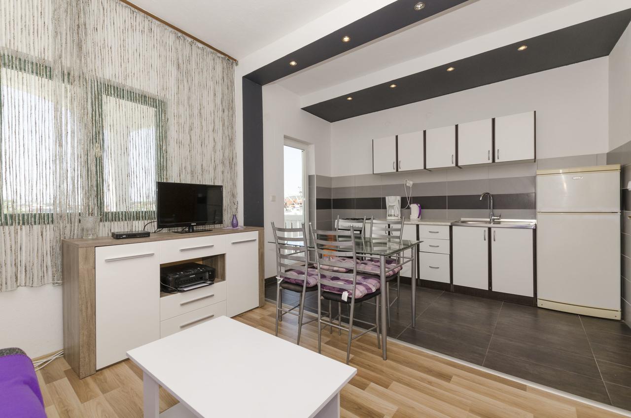 Apartments Olivera Rogoznica  Bagian luar foto