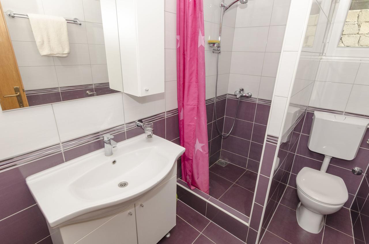 Apartments Olivera Rogoznica  Bagian luar foto